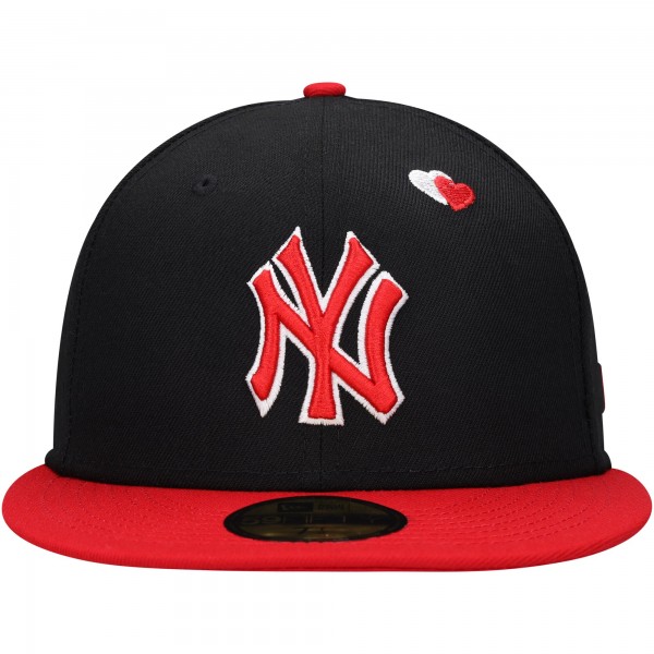 Бейсболка New York Yankees New Era Heart Eyes 59FIFTY - Black/Red