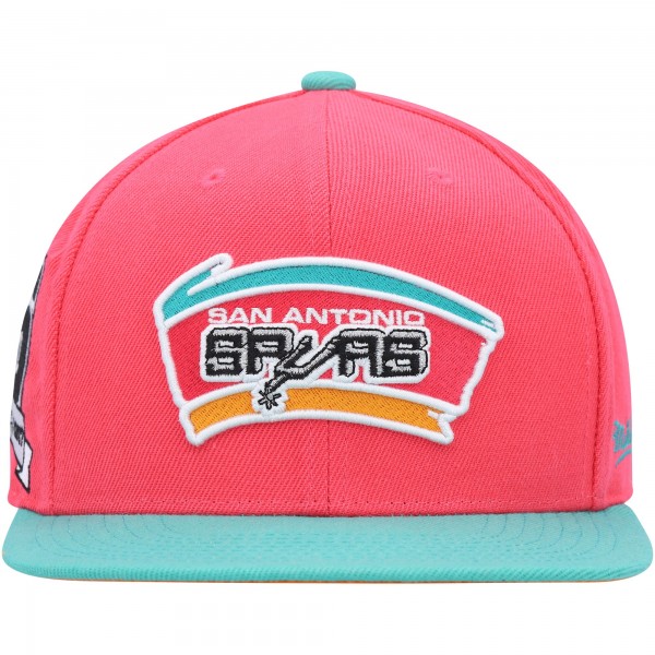 Бейсболка San Antonio Spurs Mitchell & Ness Hardwood Classics 35th Anniversary Team Side - Pink/Teal