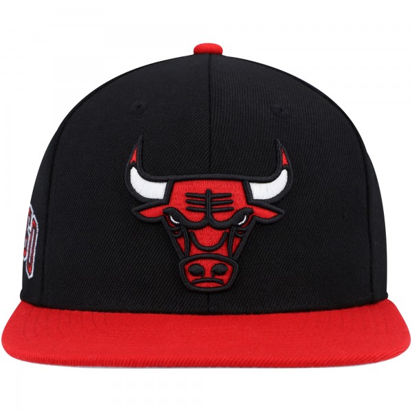 Бейсболка Chicago Bulls Mitchell & Ness Side Core 2.0 - Black/Red