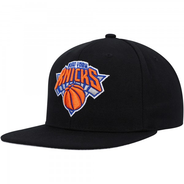 Бейсболка New York Knicks Mitchell & Ness Side Core 2.0 - Black