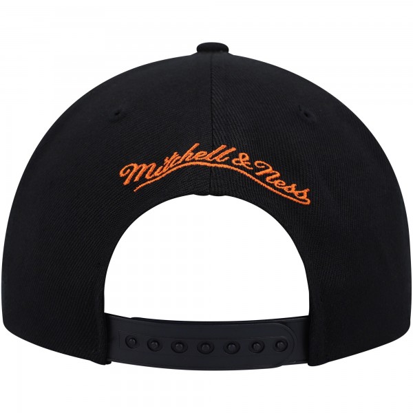 Бейсболка New York Knicks Mitchell & Ness Side Core 2.0 - Black
