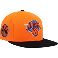 Бейсболка New York Knicks Mitchell & Ness Side Core 2.0 - Orange/Black