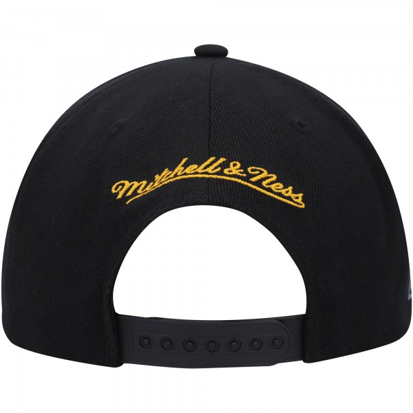 Бейсболка Phoenix Suns Mitchell & Ness Black Side Core 2.0