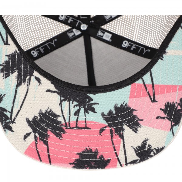 Бейсболка New York Yankees New Era Retro Beachin Patch A-Frame Trucker 9FIFTY - Natural