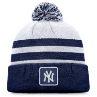 Шапка с помпоном New York Yankees Fanatics Gray