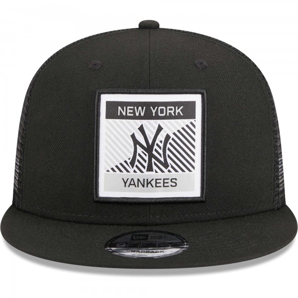 Бейсболка New York Yankees New Era Scratch Squared Trucker 9FIFTY - Black