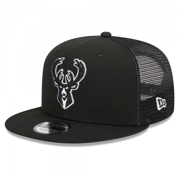 Бейсболка Milwaukee Bucks New Era Black 9FIFTY