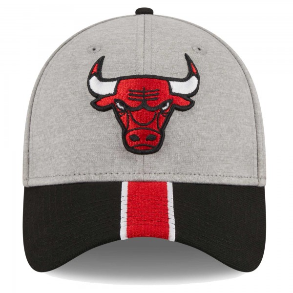 Бейсболка Chicago Bulls New Era Striped 39THIRTY - Gray/Black