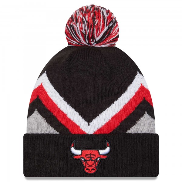 Шапка с помпоном Chicago Bulls New Era Zig Zag Cuffed Knit - Black