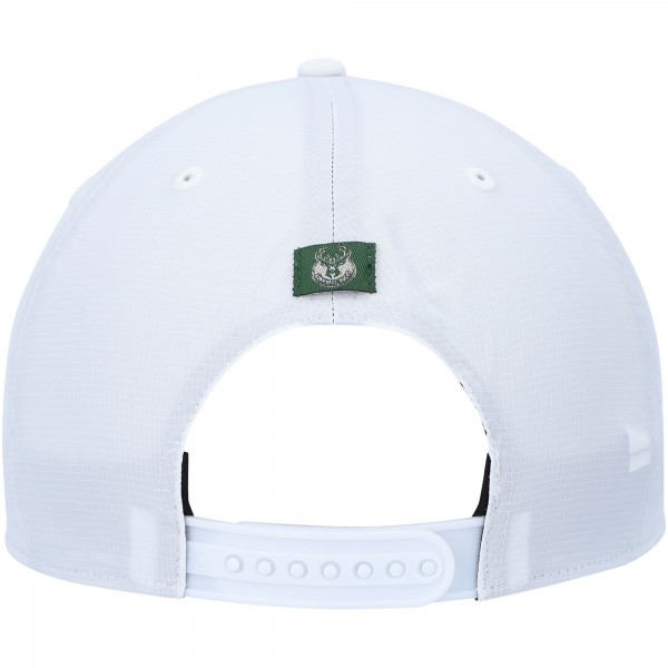 Бейсболка Milwaukee Bucks 47 White Downburst Hitch