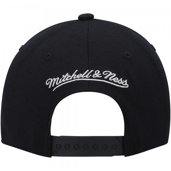 Бейсболка San Antonio Spurs Mitchell & Ness MVP Team Two-Tone 2.0 - Black/Gray