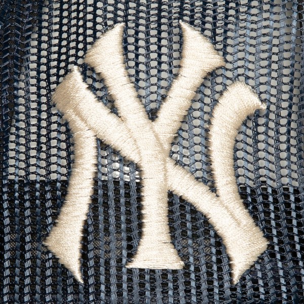 Бейсболка New York Yankees Mitchell & Ness Cooperstown Collection Circle Change Trucker - Navy