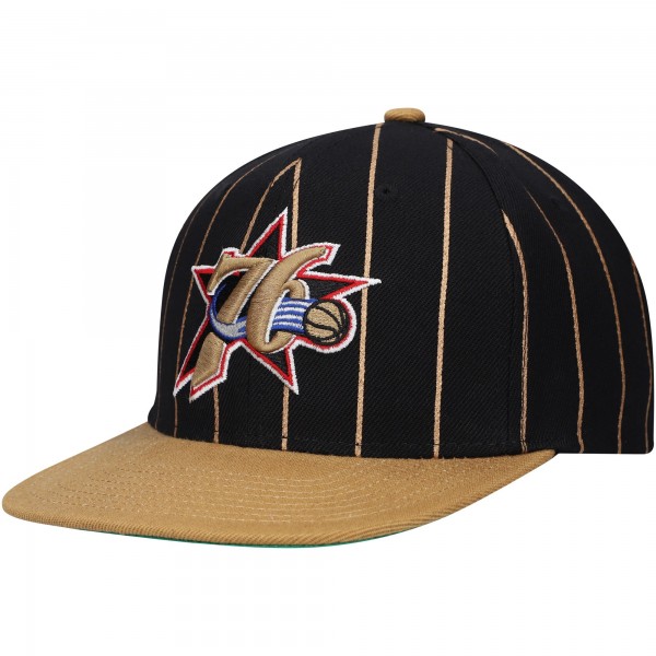Бейсболка Philadelphia 76ers Mitchell & Ness Hardwood Classics Pinstripe - Black/Gold