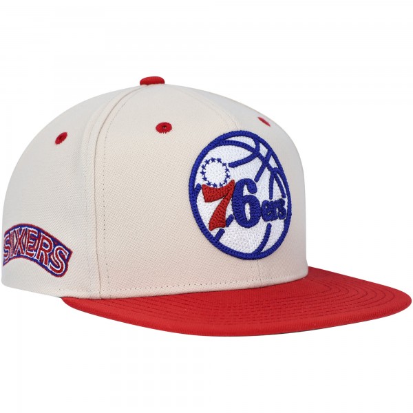 Бейсболка Philadelphia 76ers Mitchell & Ness Hardwood Classics 2-Tone Chain-Stitch - Cream/Red
