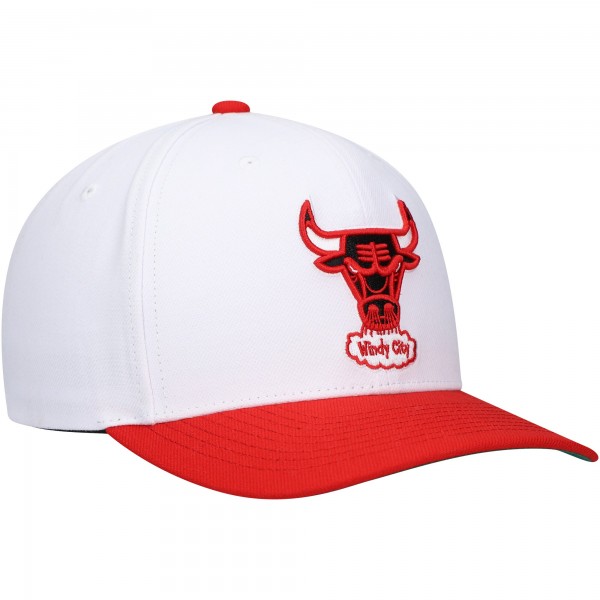Бейсболка Chicago Bulls Mitchell & Ness Hardwood Classics Core 2-Tone 2.0 Pro - White/Red