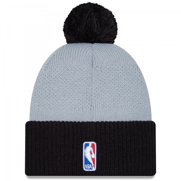 Шапка с помпоном San Antonio Spurs New Era Tip-Off Two-Tone Cuffed Knit - Black/Gray