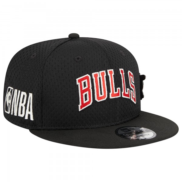 Бейсболка Chicago Bulls New Era Black Post-Up Pin Mesh 9FIFTY