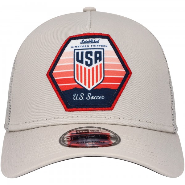 Бейсболка USMNT New Era Established Patch 9FORTY A-Frame Trucker - Khaki