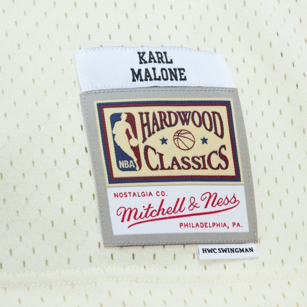 Игровая форма  Karl Malone Utah Jazz Mitchell & Ness Chainstitch Swingman - Cream