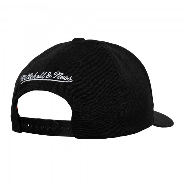 Бейсболка Chicago Bulls Mitchell & Ness MVP Team Script 2.0 - Black