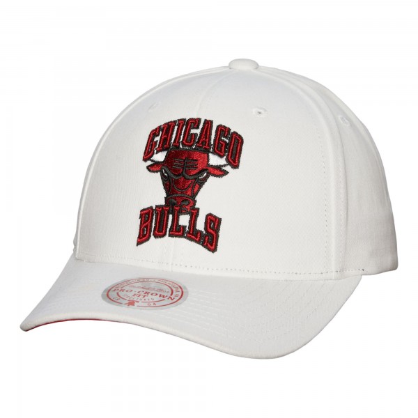 Бейсболка Chicago Bulls Mitchell & Ness Hardwood Classics All In Retro - White