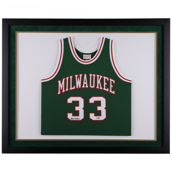 Kareem Abdul-Jabbar Milwaukee Bucks Autographed Fanatics Authentic Framed Mitchell & Ness Green 1970-71 Throwback Jersey