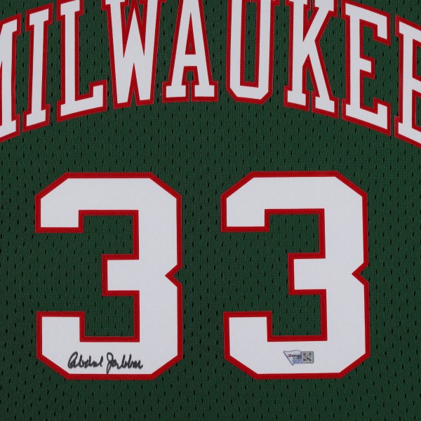 Kareem Abdul-Jabbar Milwaukee Bucks Autographed Fanatics Authentic Framed Mitchell & Ness Green 1970-71 Throwback Jersey