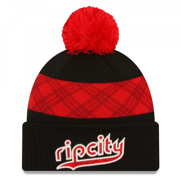 Шапка с помпоном Portland Trail Blazers New Era 2023/24 City Edition Cuffed Knit - Black