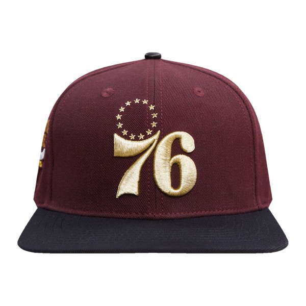 Бейсболка Philadelphia 76ers Pro Standard Gold Rush 2-Tone - Maroon/Black