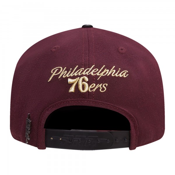 Бейсболка Philadelphia 76ers Pro Standard Gold Rush 2-Tone - Maroon/Black