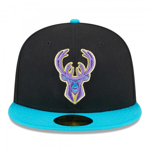 Бейсболка Milwaukee Bucks New Era Arcade Scheme 59FIFTY - Black/Turquoise