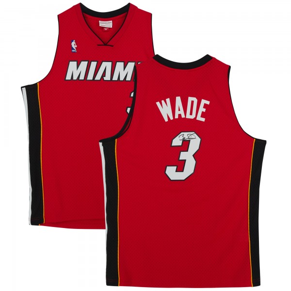 Игровая джерси Dwyane Wade Miami Heat Autographed Fanatics Authentic Red Mitchell & Ness 2005-2006 Swingman