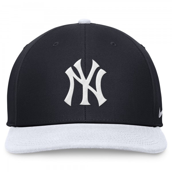 New York Yankees Nike Navy/White Two-Tone Snapback Hat