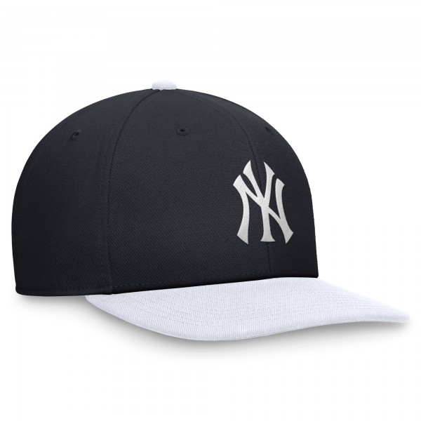 New York Yankees Nike Navy/White Two-Tone Snapback Hat