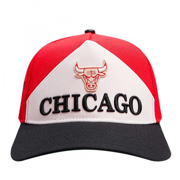 Бейсболка Chicago Bulls Pro Standard Pinch Chevron - Red/Black