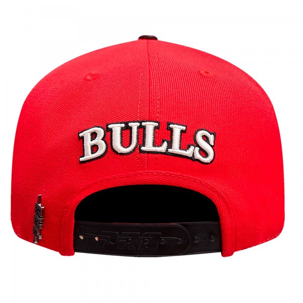 Бейсболка Chicago Bulls Pro Standard Pinch Chevron - Red/Black