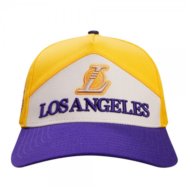 Бейсболка Los Angeles Lakers Pro Standard Pinch Chevron - Gold/Purple