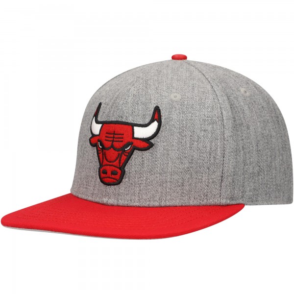 Бейсболка Chicago Bulls Pro Standard Classic Logo Two-Tone - Gray/Red
