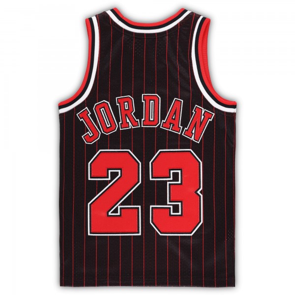 Джерси Дошкольнику Chicago Bulls Michael Jordan Mitchell & Ness Black 1996/97 Hardwood Classics Authentic
