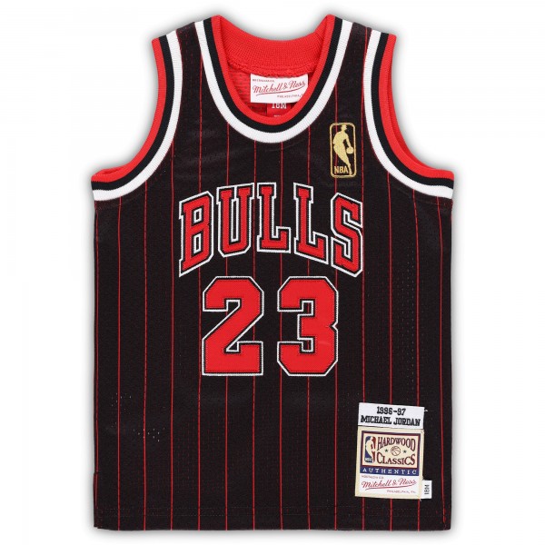 Малышам Chicago Bulls Michael Jordan Mitchell & Ness Black 1996/97 Hardwood Classics Authentic Jersey