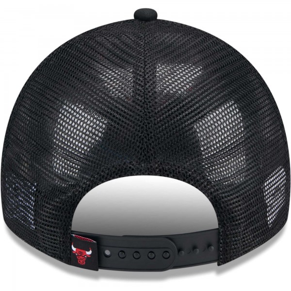 Бейсболка Chicago Bulls New Era Rough Edge Logo Trucker 9TWENTY - Black