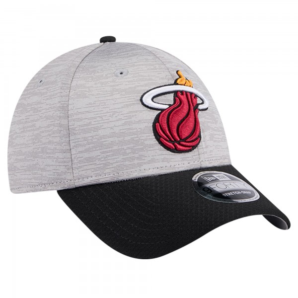 Бейсболка Miami Heat New Era Heather Gray/Black Active Digi-Tech Two-Tone 9FORTY