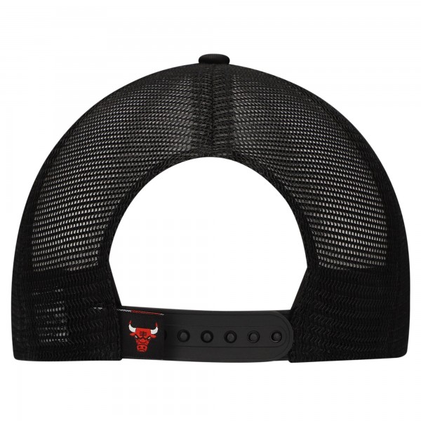 Бейсболка Chicago Bulls New Era Youth Court Sport Mascot 9FIFTY - White/Black