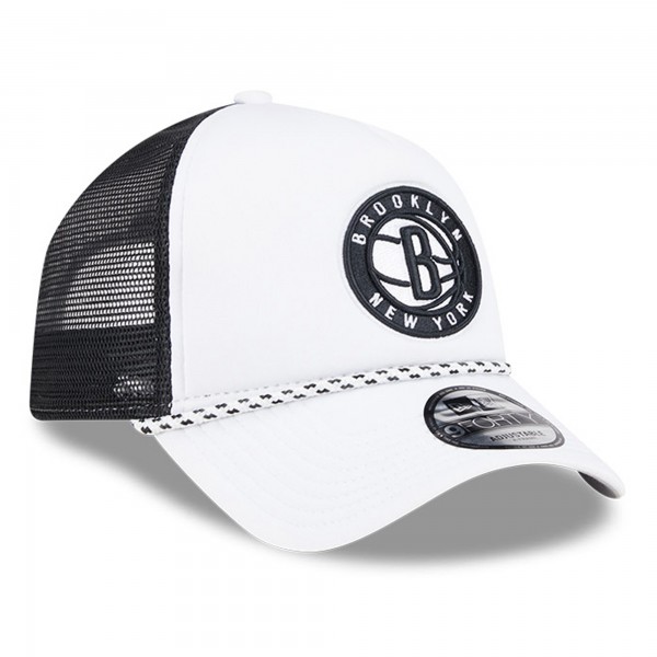 Бейсболка Brooklyn Nets New Era Court Sport Foam A-Frame 9FORTY - White/Black