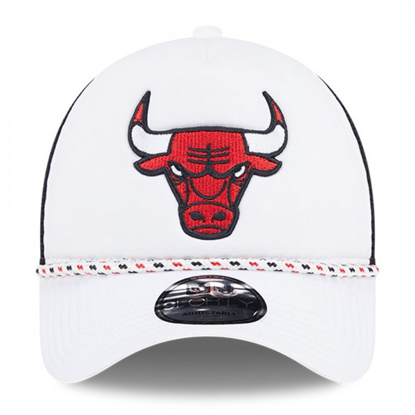Бейсболка Chicago Bulls New Era Court Sport Foam A-Frame 9FORTY - White/Black