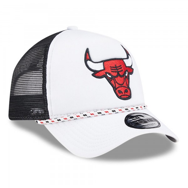 Бейсболка Chicago Bulls New Era Court Sport Foam A-Frame 9FORTY - White/Black
