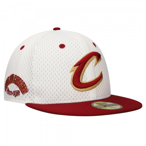 Бейсболка Cleveland Cavaliers New Era White/Wine Throwback 2Tone 59FIFTY