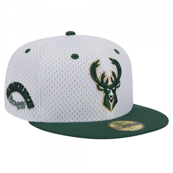 Бейсболка Milwaukee Bucks New Era White/Hunter Green Throwback 2Tone 59FIFTY