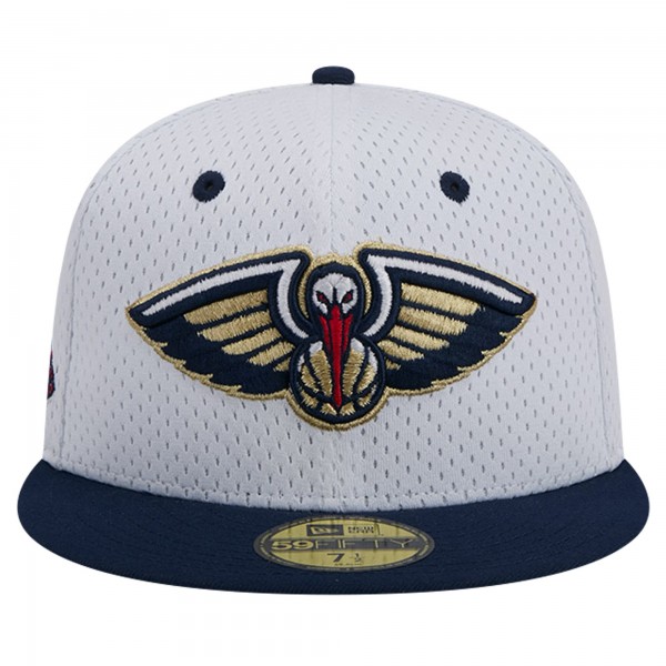 Бейсболка New Orleans Pelicans New Era White/Navy Throwback 2Tone 59FIFTY