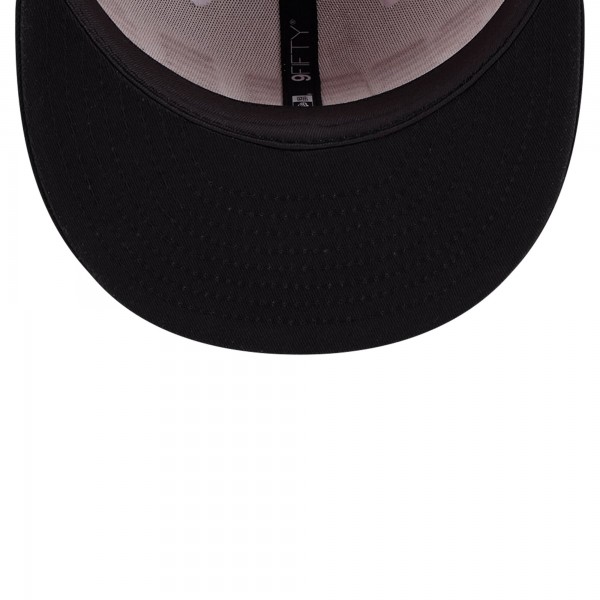 Бейсболка Chicago Bulls New Era Throwback Gradient Tech Font 9FIFTY - White/Black